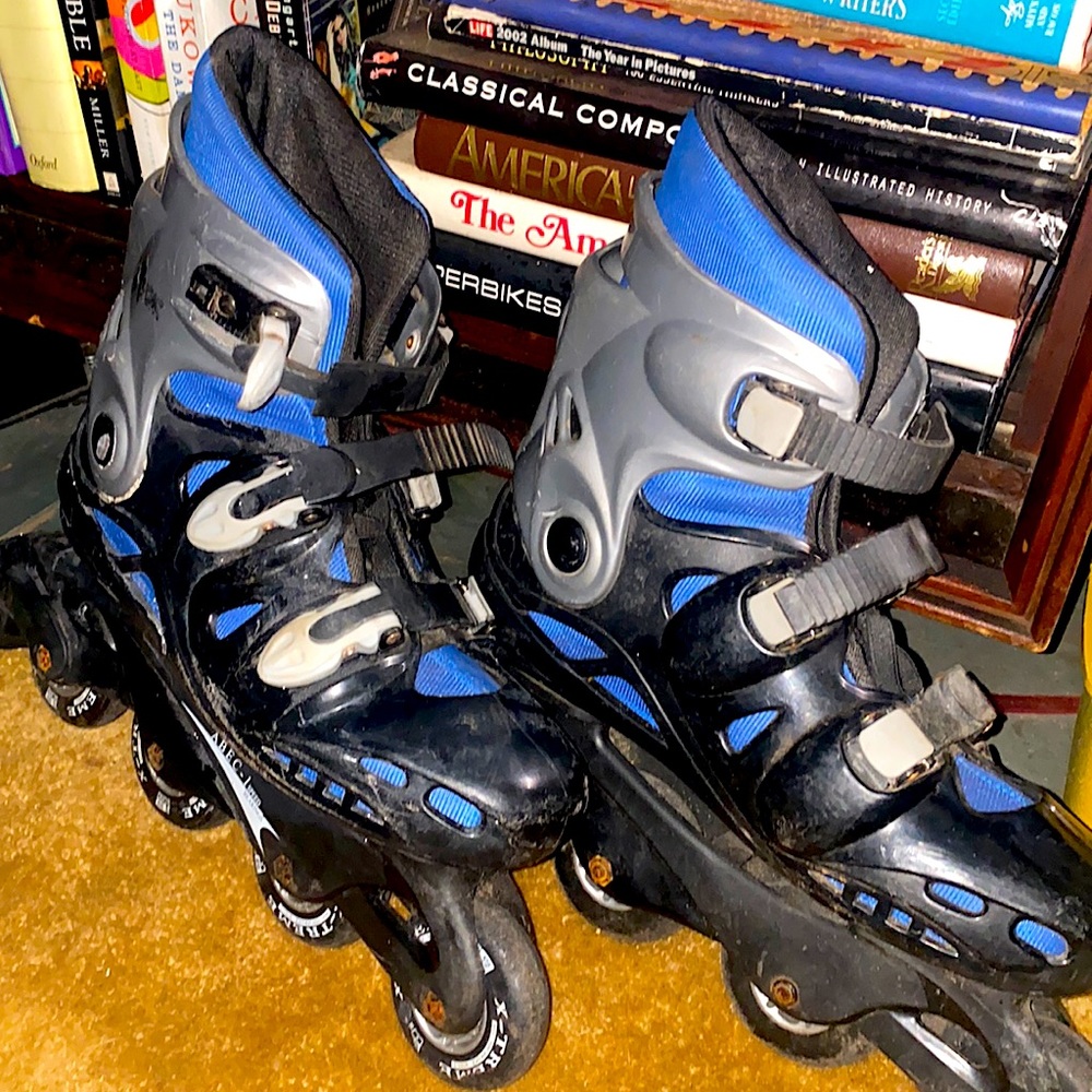 In-line Skates size 10 for boy or girl or other. X-treme Limits